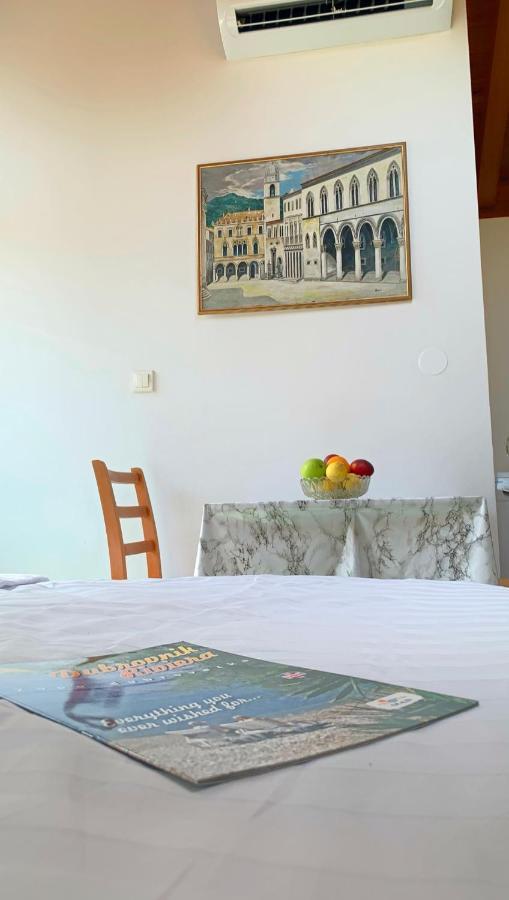 Laura Studio Apartman مْليني المظهر الخارجي الصورة