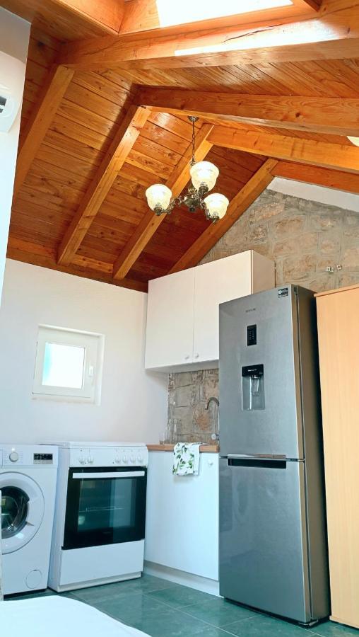 Laura Studio Apartman مْليني المظهر الخارجي الصورة