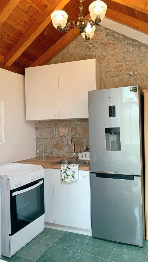 Laura Studio Apartman مْليني المظهر الخارجي الصورة